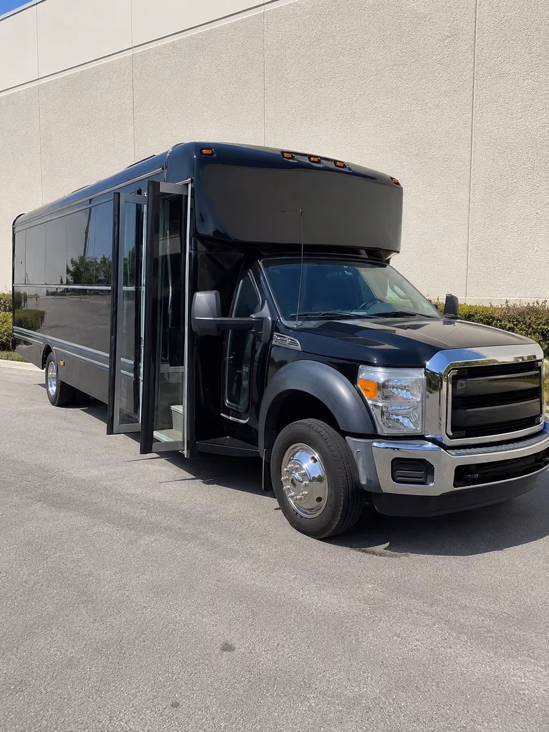 Augusta Winery Tour & Pub Crawl Transportation